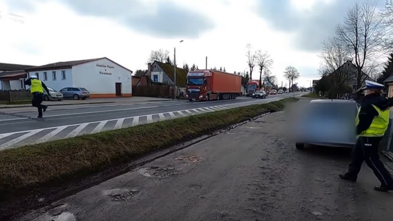 Policyjny pościg za Volvo i udana akcja z kolczatką