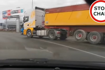 Czy ten kierowca sam doprowadza do kolizji? Internauci zwrócili uwagę na nagrania