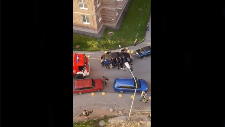 Kiedy źle zaparkujesz, a akurat jedzie straż pożarna. Brawo dla sąsiadów