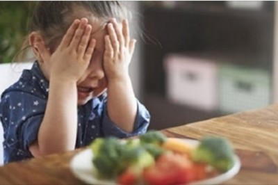 12 dań, którymi karmiono nas w dzieciństwie. Nie każdy chciałby znów ich spróbować