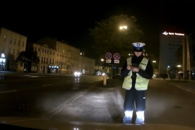 Kierowca kontra policjanci drogówki. Próbowali mu wmówić wykroczenie