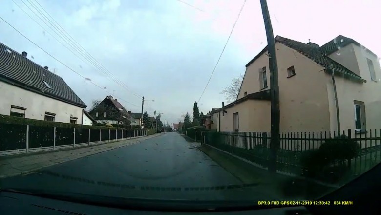 Kiedy lecisz na pewniaka rowerem i chcesz się przywitać z kierowcą