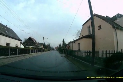 Kiedy lecisz na pewniaka rowerem i chcesz się przywitać z kierowcą 