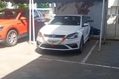 Dachowanie nowym Polo podczas odbioru z salonu