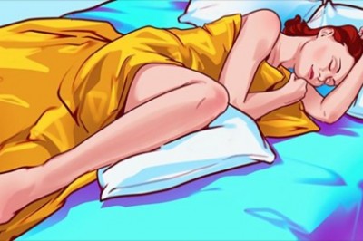 Oto dlaczego odruchowo wystawiamy stopę poza kołdrę podczas snu