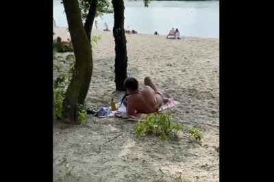 Przyłapany na podglądaniu na plaży. Nie mógł się oprzeć 