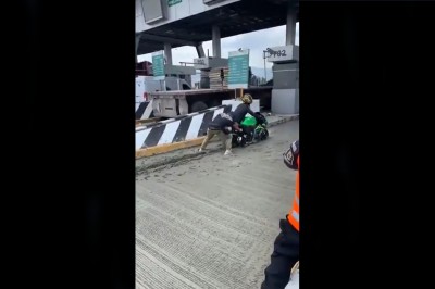 Chciał być cwaniakiem i nie płacić za przejazd. Mocno się zdziwił