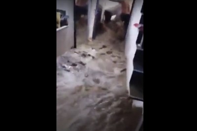 Puścili sobie rzekę środkiem mieszkania i myśleli, że będzie lepiej 