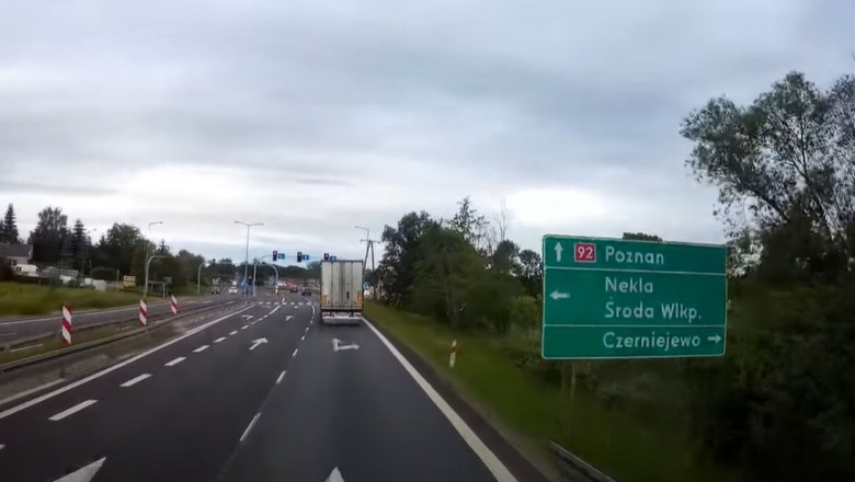 Kierowca TIRa i jego mistrzowskie hamowanie na czerwonym