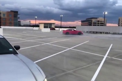 Kiedy popisy Mustangiem wchodzą za mocno i zaskakujesz kolegów 