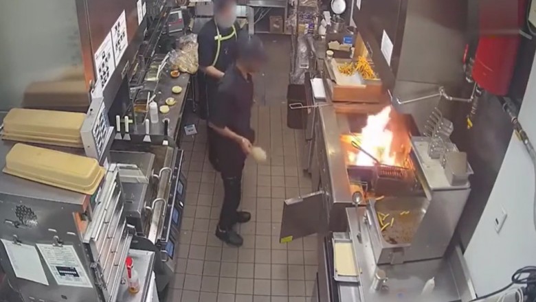 Palący się ogień kontra pracownicy restauracji. Mistrzowskie gaszenie