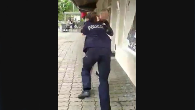Gość bez maseczki kontra policjantka, która ruszyła w pościg