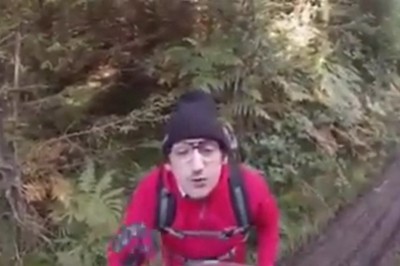 Nie dość, że wjechał do lasu motocyklem to jeszcze znokautował turystę