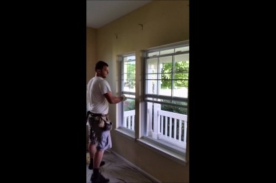 Polak i jego szybki demontaż okien. Tak to się robi w USA