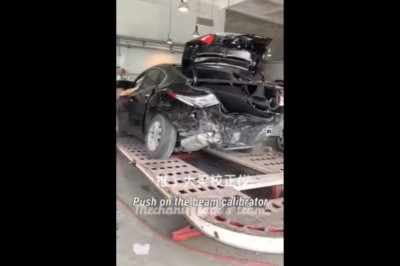 Tak się robi „niebite” auta. Uzdolniony blacharz w akcji