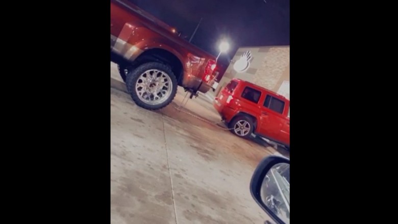 Zaczepili linę o koła i chcieli holować. Mistrzowska akcja na parkingu