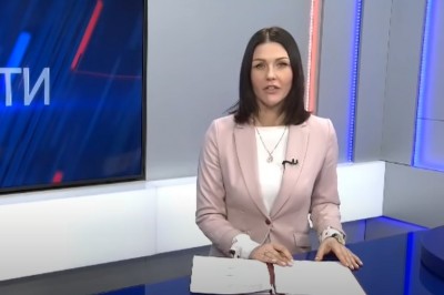 Prezenterka w telewizji nie wytrzymała czytając wiadomości. Wybuchła śmiechem