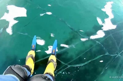 Niejeden miałby pełne majtki. Dźwięk pękającego lodu na jeziorze Bajkał 