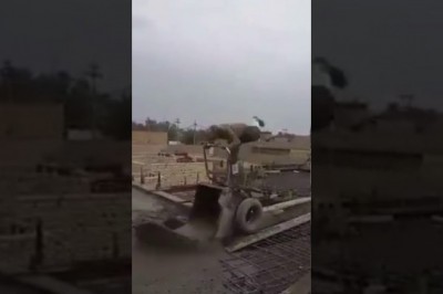 Budowlaniec akrobata. Chciał chłopakom zrobić show