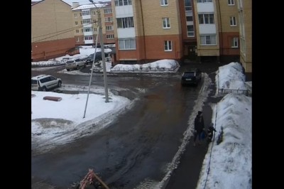 O krok od tragedii. Matka uratowała dziecko w ostatniej chwili