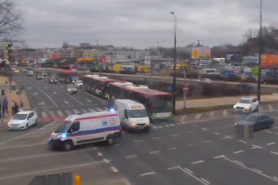 Monitoring miejski uchwycił moment wypadku karetki w Lublinie 