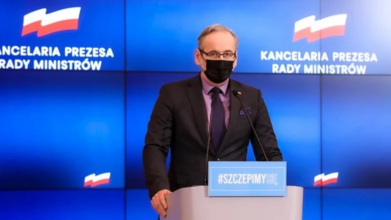 Kiedy koniec noszenia maseczek na dworze? Minister zdrowia zabrał głos