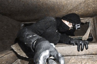 Postanowili wejść do ogromnego bunkra w którym jest pełne wyposażenie