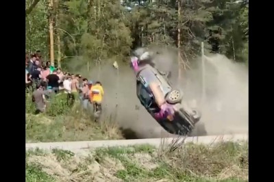 Centymetry od tragedii. Niebezpieczna sytuacja na rajdzie 