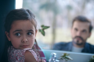 Gniewasz się, że kocham tatę? Niesamowita akcja społeczna 