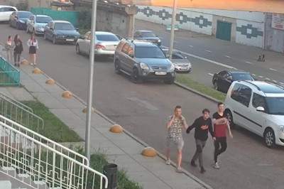 Chcieli się popisać przed dziewczynami a narobili sobie wstydu 