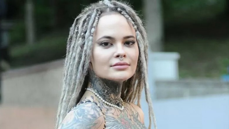 Śmiałe zdjęcie wnuczki Leszka Millera. Monika Miller w bikini z ważnym przekazem