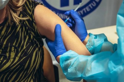 Jakie zawody z obowiązkowymi szczepieniami? Są pierwsze rekomendacje