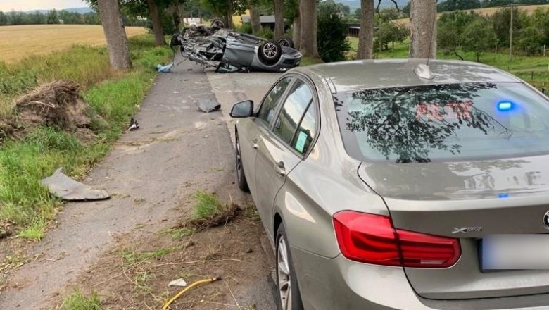 Policyjny pościg zakończony dachowaniem Audi. Nagranie z akcji