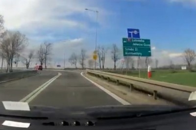 Motocyklista kontra osobówka. Myślał, że ma pierwszeństwo