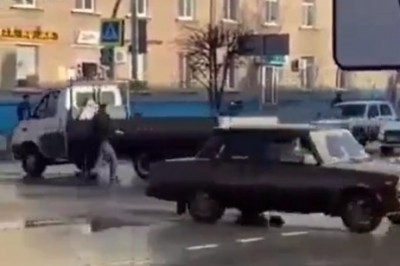 Kiedy spóźniłeś się na autobus, ale musisz jakoś dotrzeć do pracy 