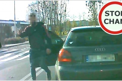 Kierowca Audi który udowadnia, że nie powinien mieć prawa jazdy 