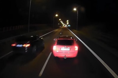 Czy tak zachowujący się kierowca powinien mieć prawo jazdy?