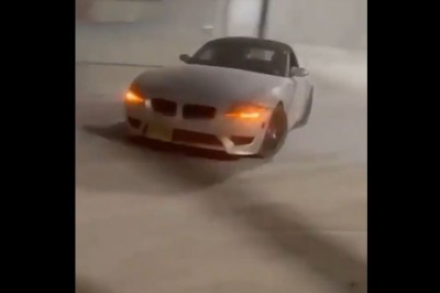 Mieli za mało miejsca, żeby driftować. Szybko zakończyli popisy