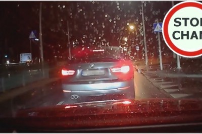 Czy za taką jazdę kierowca BMW powinien stracić prawo jazdy? 