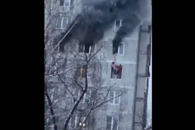 Dwóch sąsiadów uratowało przez okno dziewczynę z mieszkania wyżej  