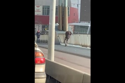 Dziadek nie miał siły walczyć z wiatrem. Pomógł przypadkowy kierowca 