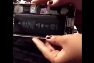 Szybko dowiedziała się dlaczego rozcinanie baterii w telefonie to zły pomysł