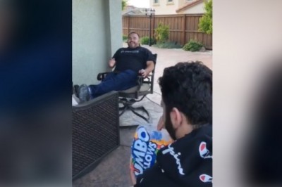 Szybki żarcik, czyli jak wkręcić ziomka, który uwielbia jeść pianki