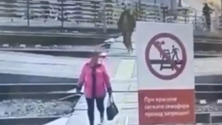 Pieszy kontra pociąg. Gość oszukał przeznaczenie
