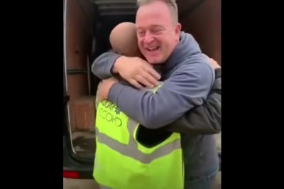 Szef robi konkretną niespodziankę swojemu pracownikowi za świetną pracę