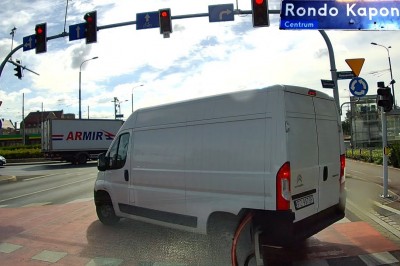 Mistrzowskie akcje kierowców na rodzie Kaponiera w Poznaniu