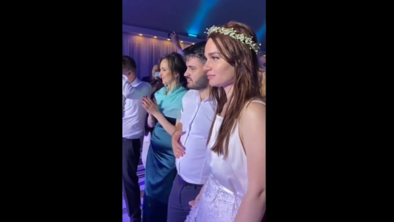 Bezcenna mina Młodej Pary na widok tortu weselnego