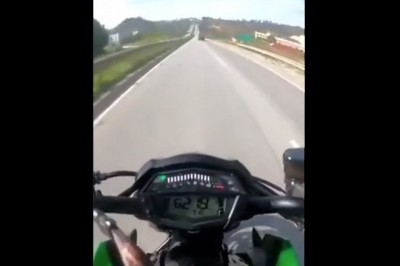 Kiedy lecisz motocyklem 220 km/h i nagle wyskakuje Ci ciężarówka