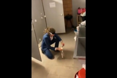 Właśnie dlatego nie powinno odpalać się fajerwerków w pomieszczeniach