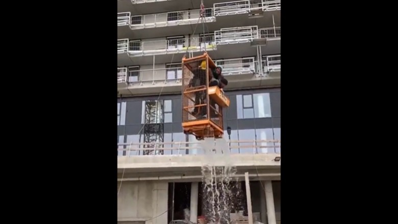 Operator dźwigu zażartował sobie z kumpli w robocie